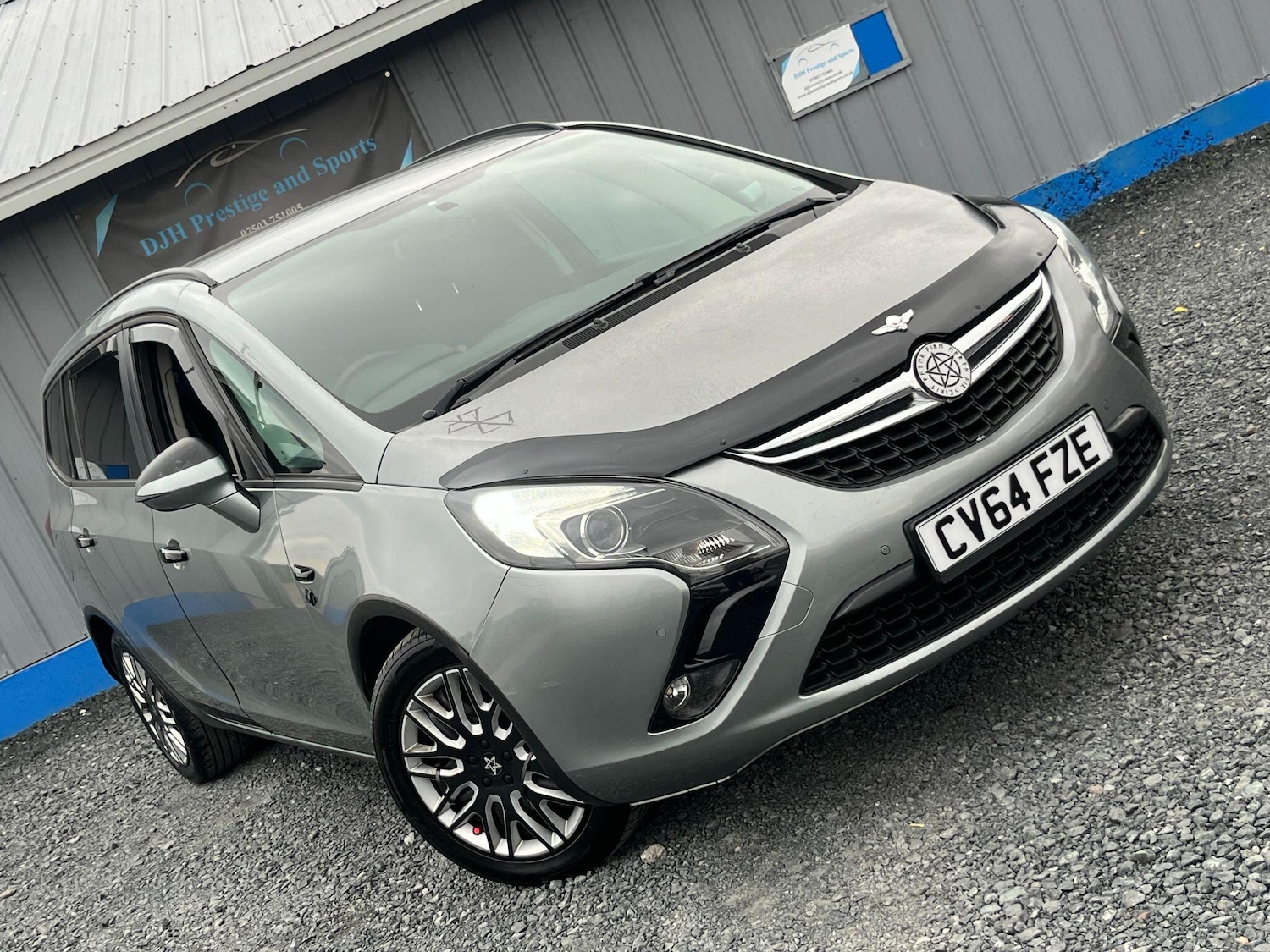 Used Vauxhall Zafira Tourer 2014 for sale - 76425002: Photo 2