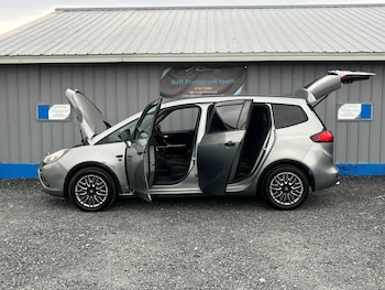 Used Vauxhall Zafira Tourer 2014 for sale - 76425002: Photo