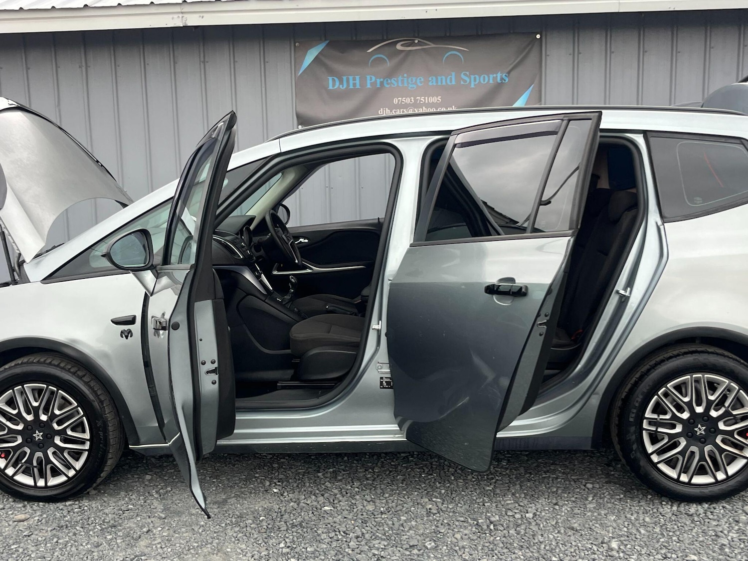 Used Vauxhall Zafira Tourer 2014 for sale - 76425002: Photo 9