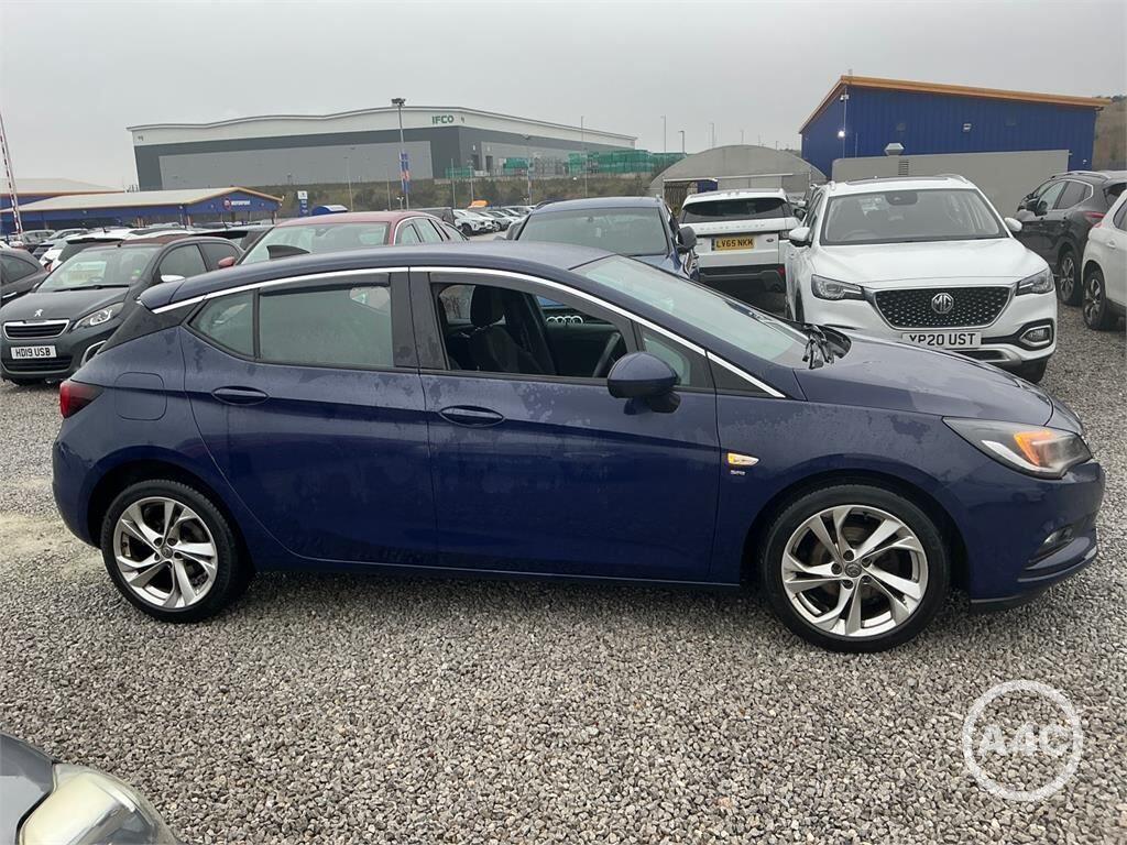 Used Vauxhall Astra for sale - 77538147: Photo 3