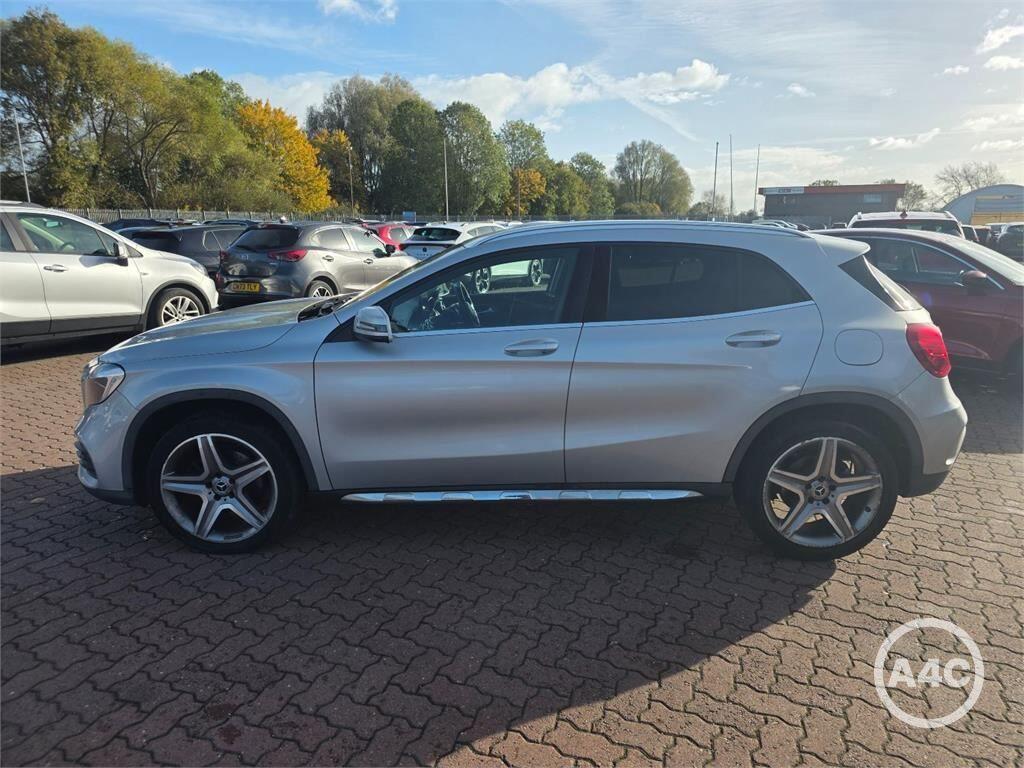 Used Mercedes-Benz GLA 2017 for sale - 76399311: Photo 4