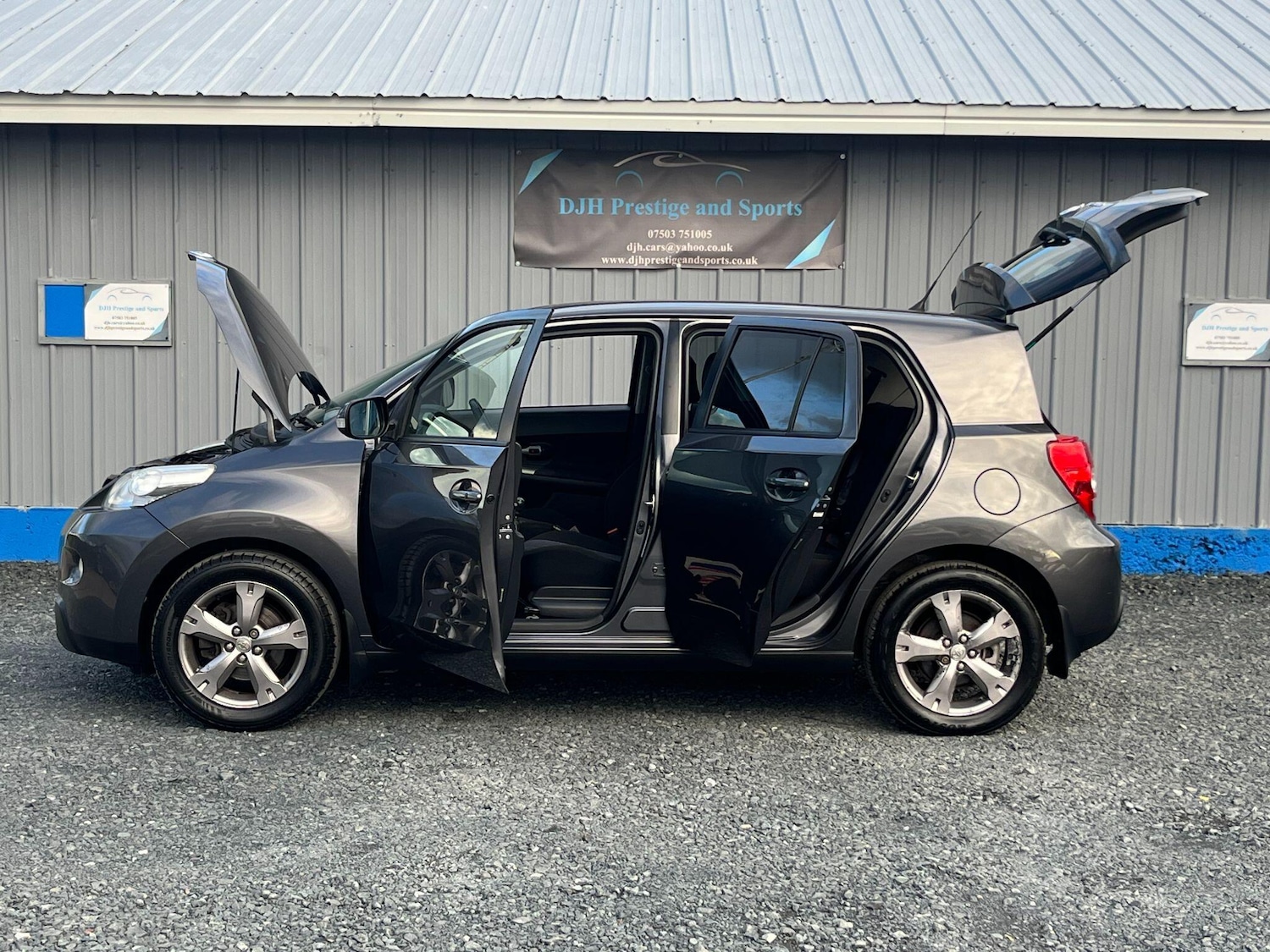 Used Toyota Urbancruiser 2010 for sale - 76361531: Photo 14