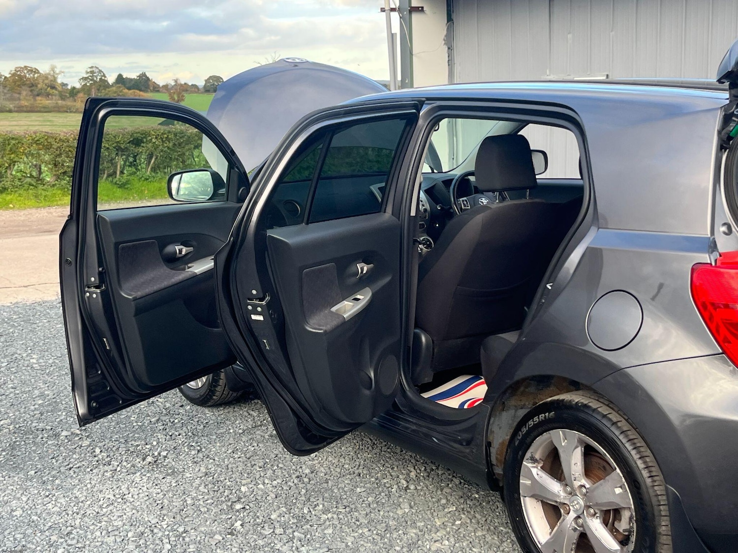 Used Toyota Urbancruiser 2010 for sale - 76361531: Photo 16