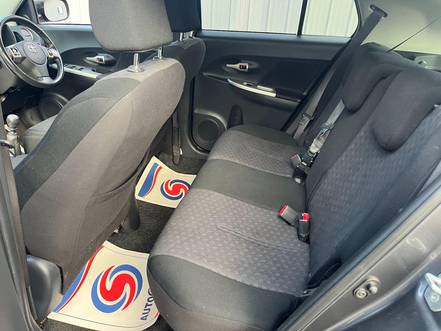 Used Toyota Urbancruiser 2010 for sale - 76361531: Photo 33