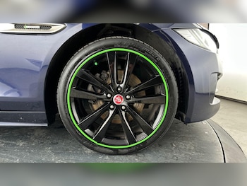 Used Jaguar XE 2017 for sale - 76440430: Photo