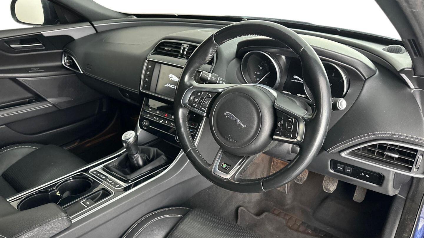 Used Jaguar XE for sale - 76440430: Photo 7