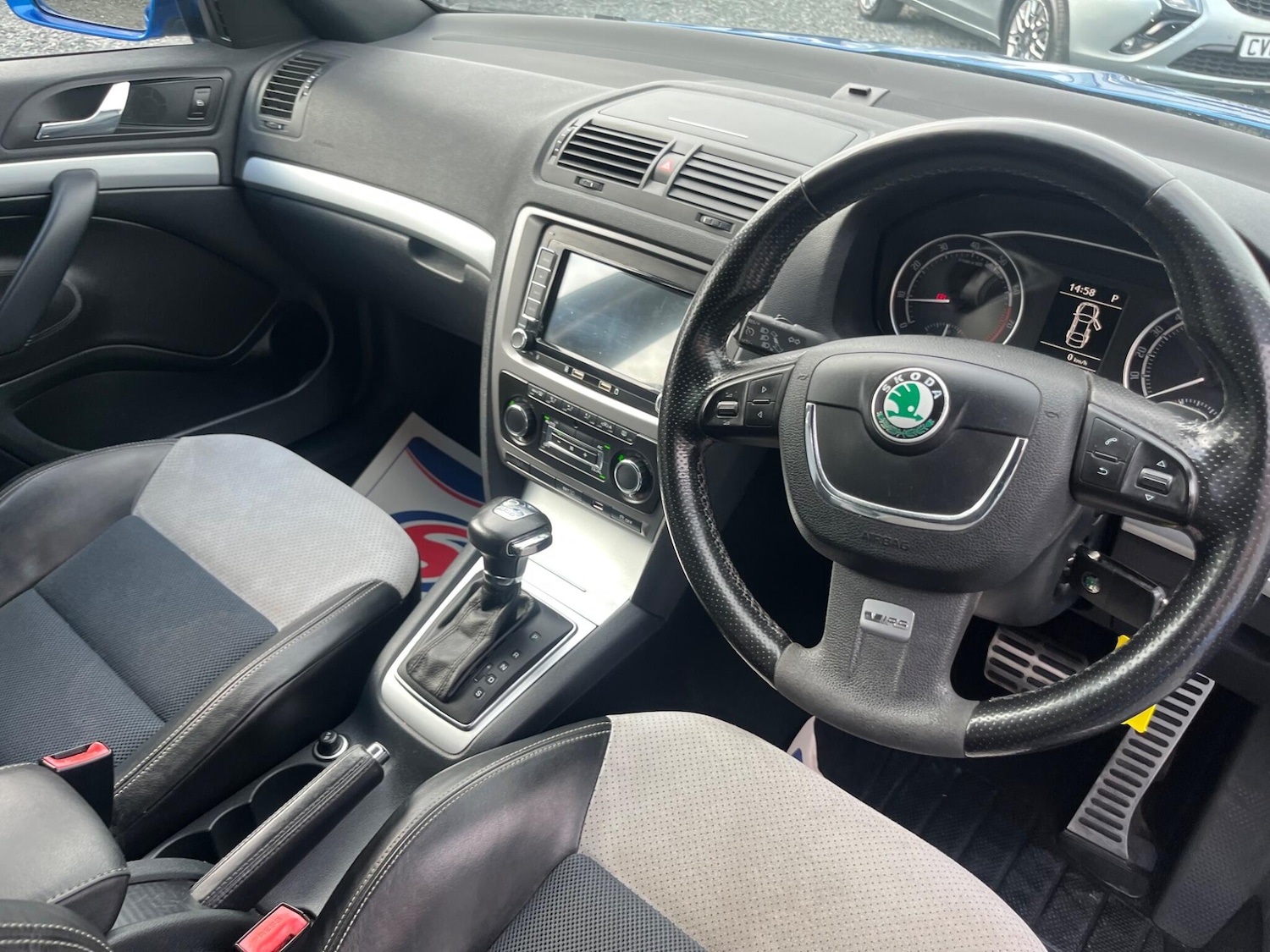 Used Skoda Octavia 2011 for sale - 76138219: Photo 35