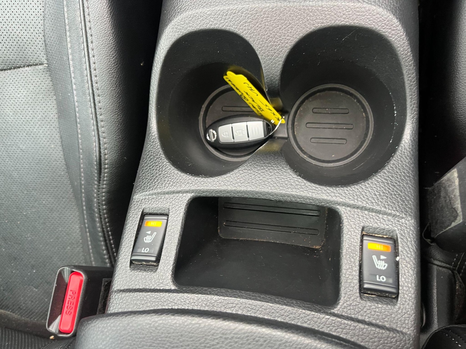 Used Nissan Qashqai 2015 for sale - 76987923: Photo 28