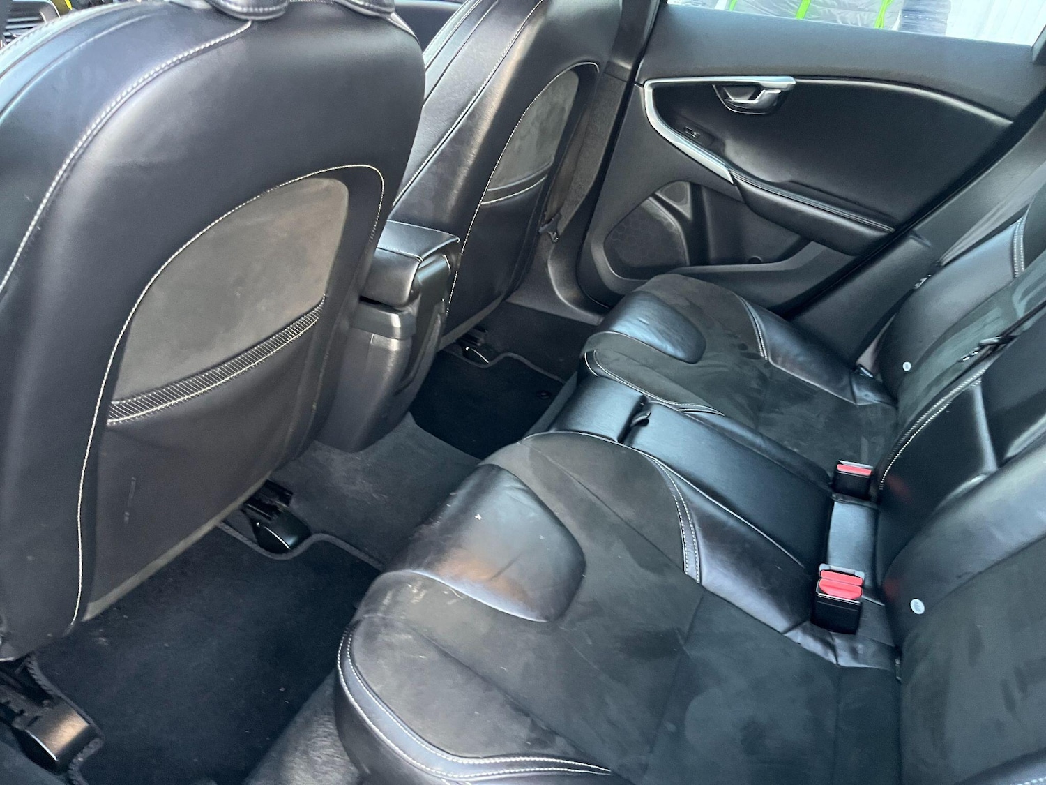 Used Volvo V40 2015 for sale - 76975728: Photo 30