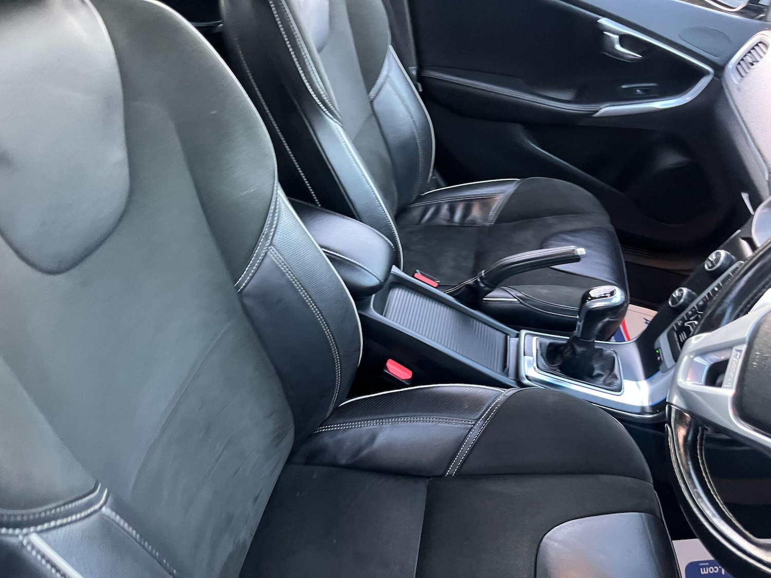 Used Volvo V40 2015 for sale - 76975728: Photo 36