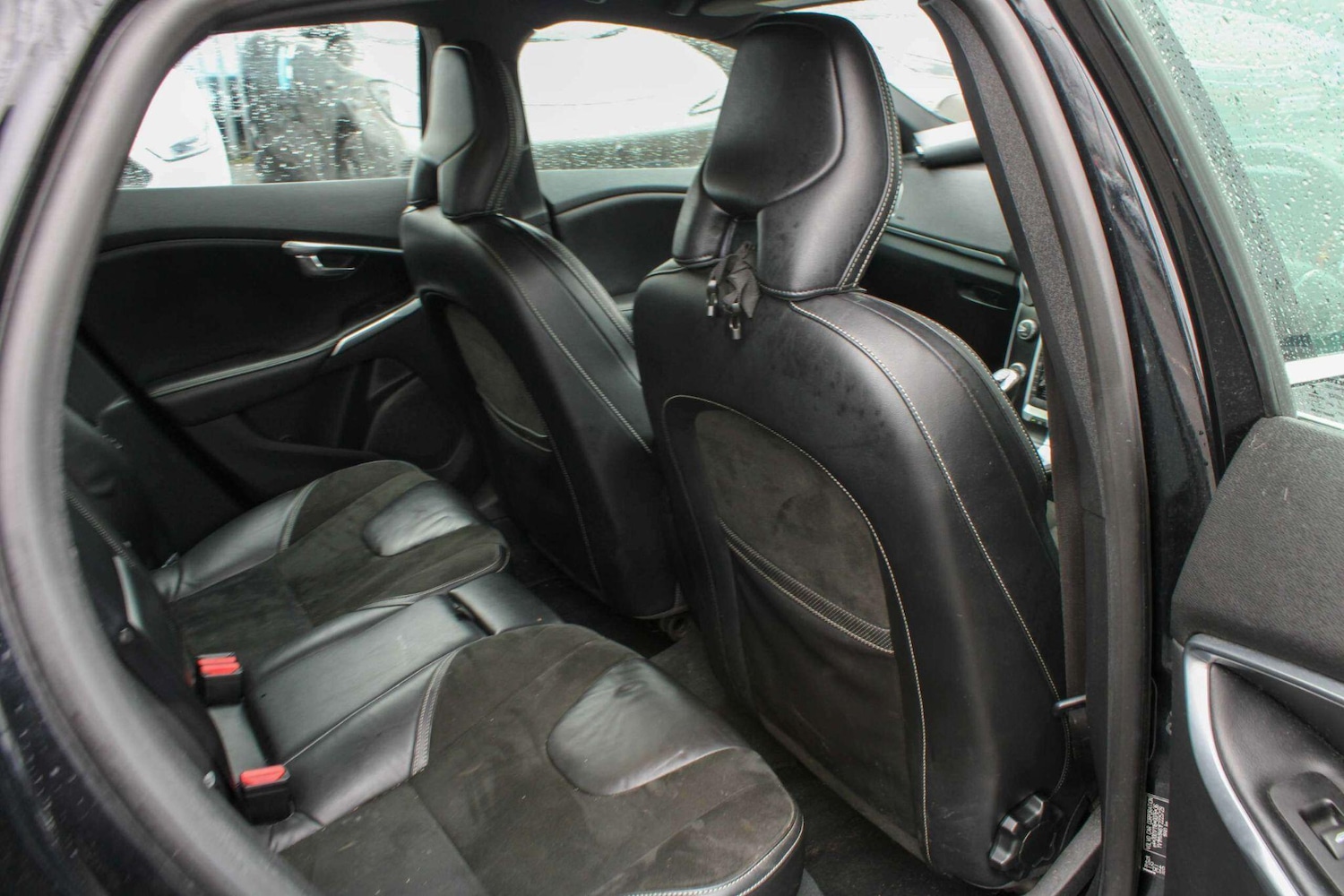 Used Volvo V40 2015 for sale - 76975728: Photo 5