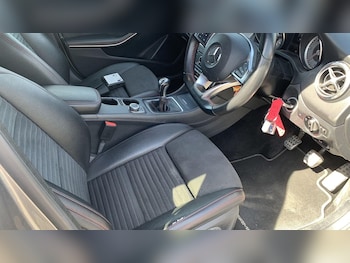 Used Mercedes-Benz GLA 2015 for sale - 79509337: Photo
