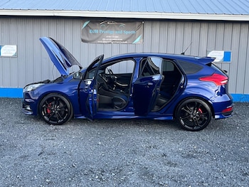 Used Ford Focus 2017 for sale - 76398851: Photo