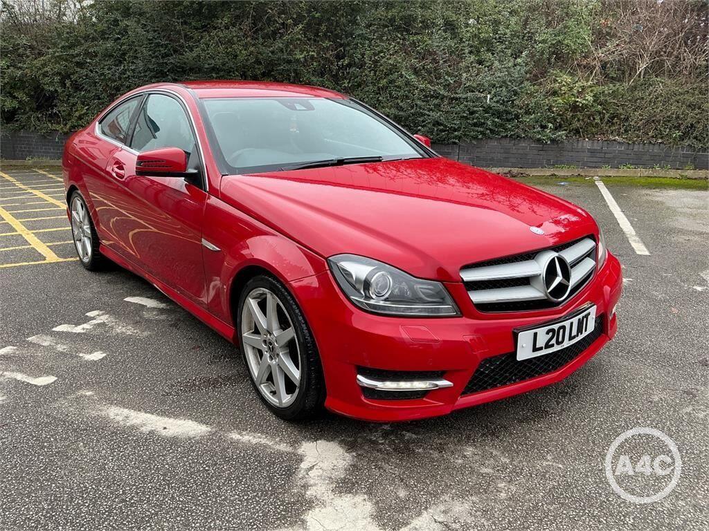 Used Mercedes-Benz C Class 2015 for sale - 77344307: Photo 2