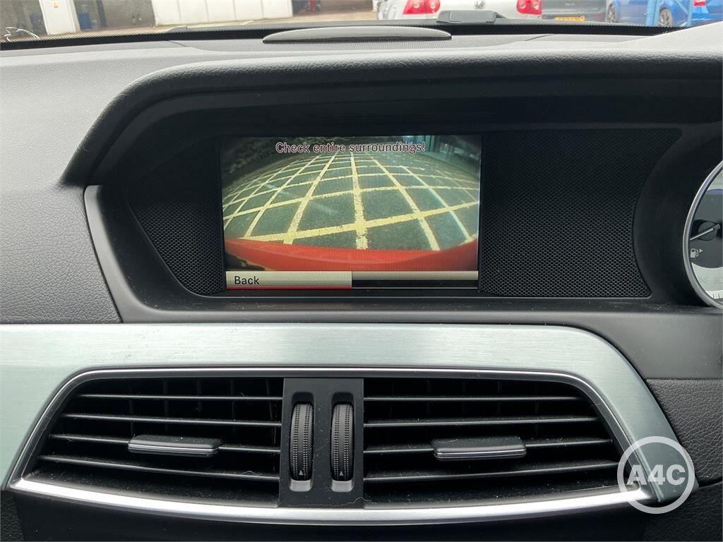 Used Mercedes-Benz C Class 2015 for sale - 77344307: Photo 4