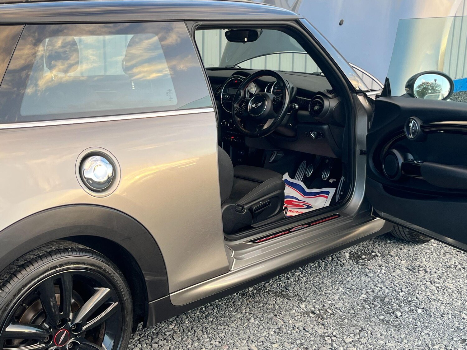 Used MINI Hatch 2017 for sale - 76399334: Photo 16