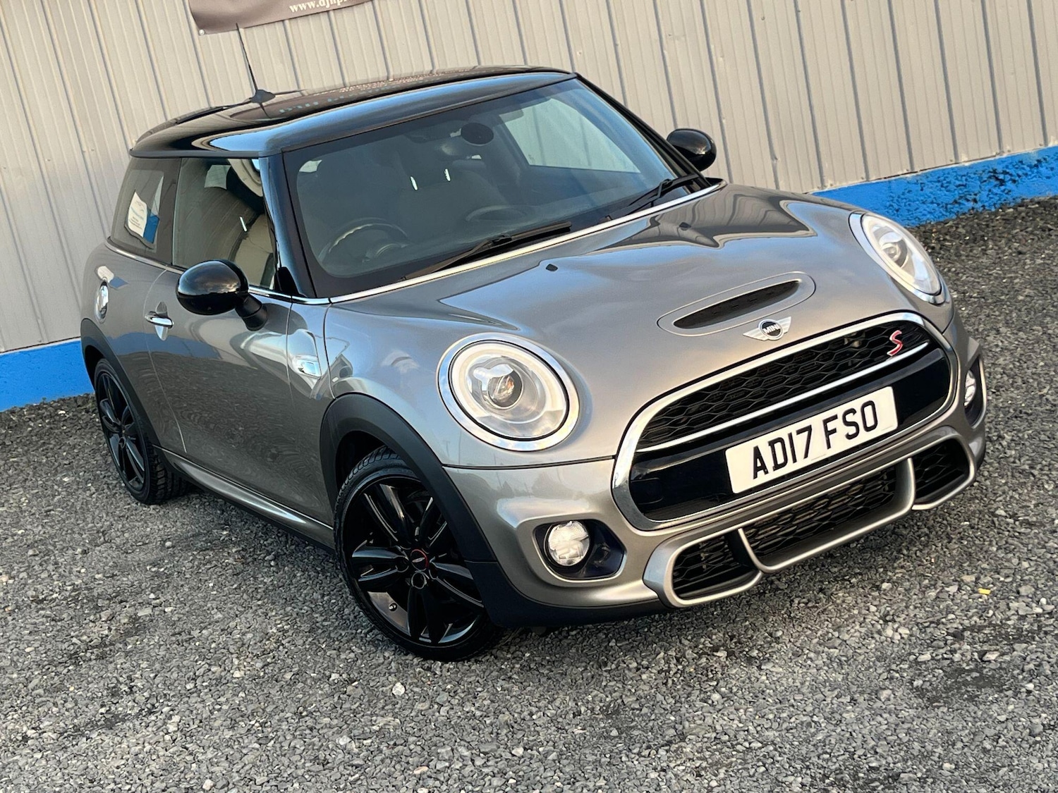 Used MINI Hatch 2017 for sale - 76399334: Photo 32