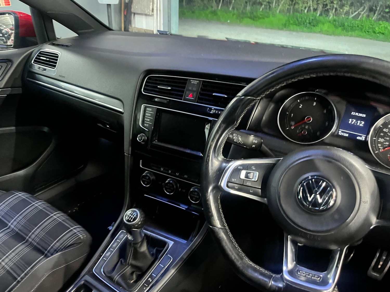 Used Volkswagen Golf 2015 for sale - 76666975: Photo 7