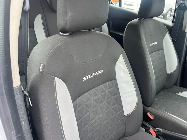 Used Dacia Sandero Stepway 2014 for sale - 75669651: Photo 28