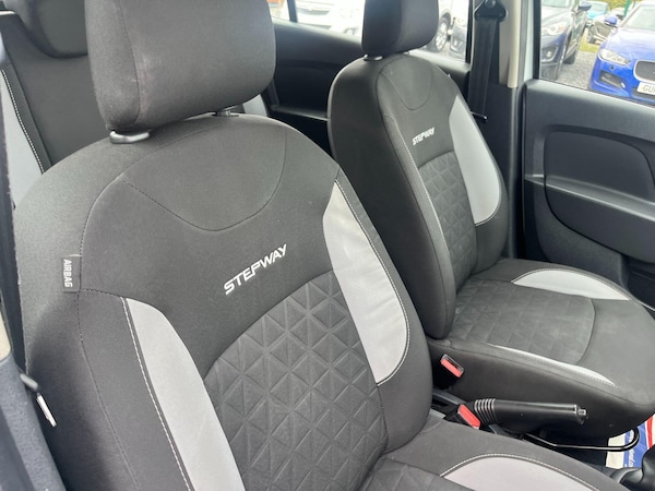 Used Dacia Sandero Stepway 2014 for sale - 75669651: Photo 4