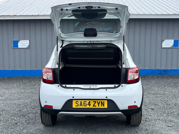 Used Dacia Sandero Stepway 2014 for sale - 75669651: Photo 9