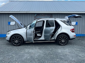 Used Mercedes-Benz M Class 2010 for sale - 78860258: Photo