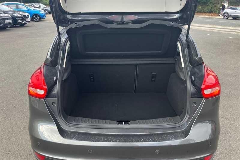 Used Ford Focus 2017 for sale - 76620435: Photo 17