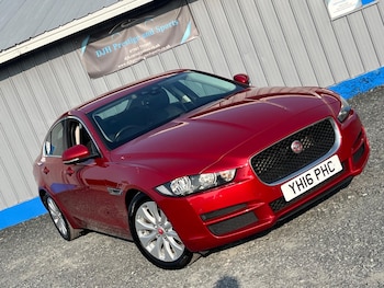 Used Jaguar XE 2016 for sale - 75589357: Photo