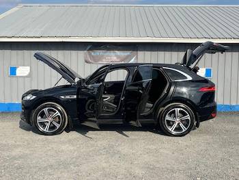 Used Jaguar F-Pace 2019 for sale - 79484460: Photo