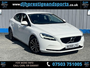 Used Volvo V40 2018 for sale - 79452836: Photo