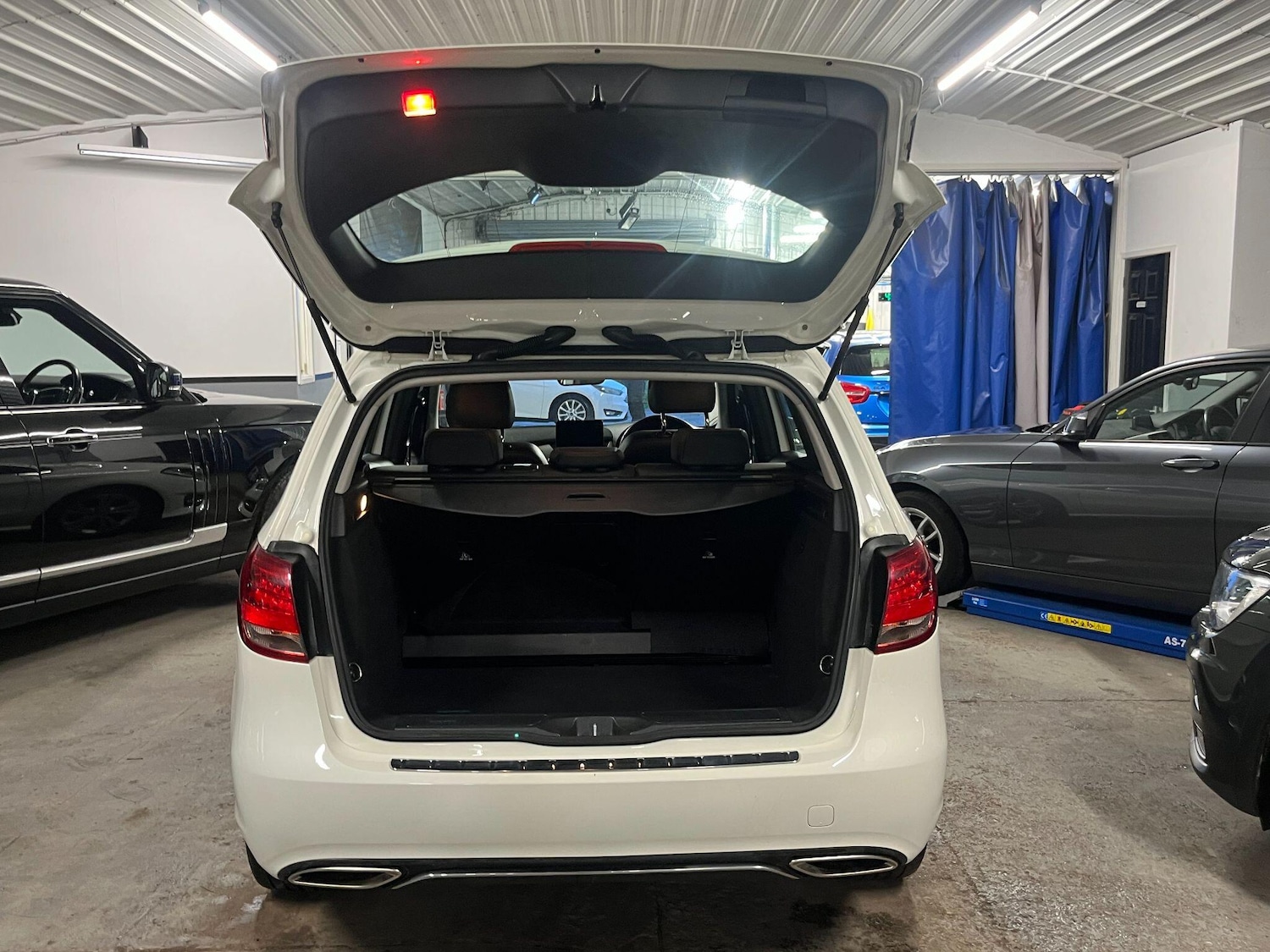 Used Mercedes-Benz B Class 2018 for sale - 77215311: Photo 6