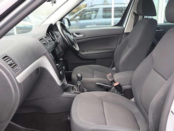 Used Skoda Yeti 2015 for sale - 76122910: Photo 3