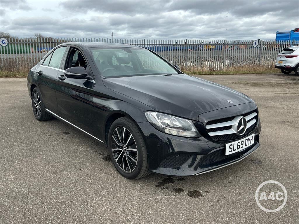Used Mercedes-Benz C Class 2019 for sale - 78115676: Photo 2