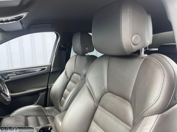 Used Porsche Macan for sale - 75402230: Photo 35
