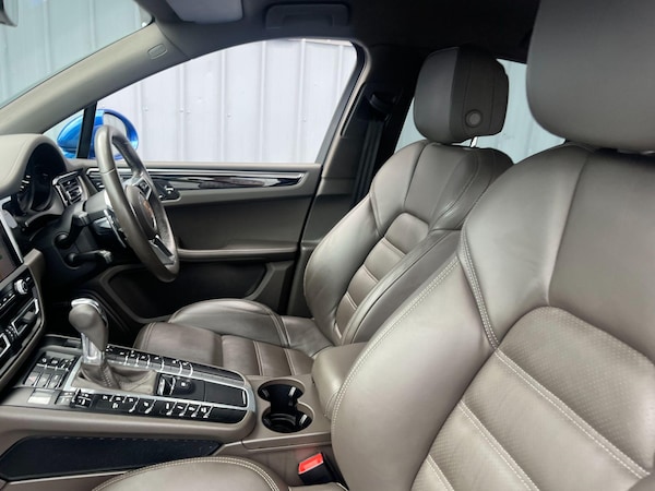 Used Porsche Macan for sale - 75402230: Photo 36
