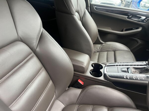 Used Porsche Macan for sale - 75402230: Photo 42