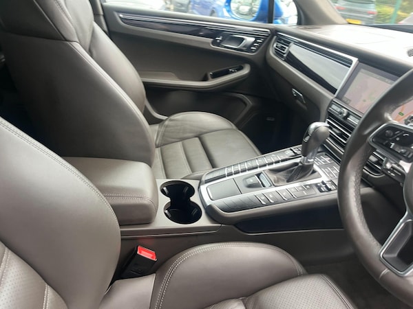 Used Porsche Macan for sale - 75402230: Photo 44