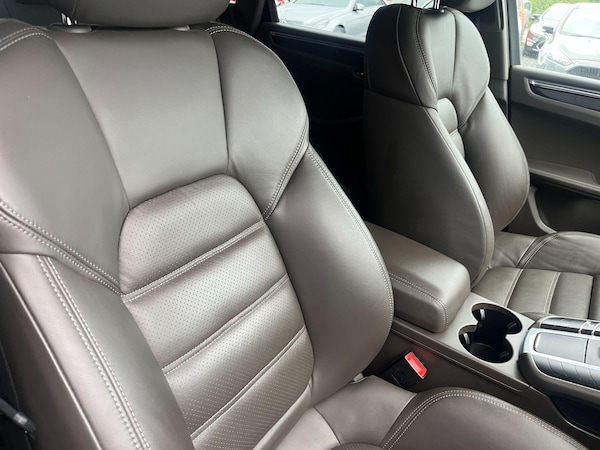 Used Porsche Macan for sale - 75402230: Photo 45
