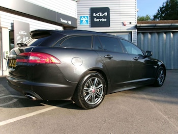 Used Jaguar XF 2015 for sale - 79521274: Photo