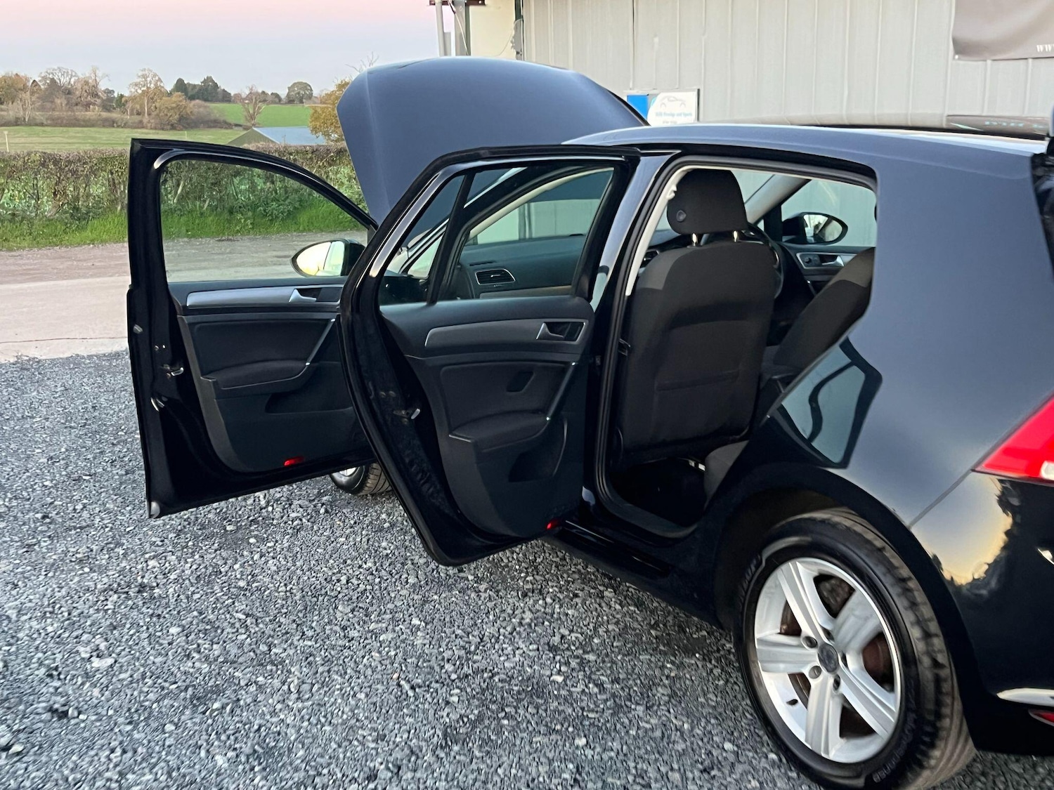 Used Volkswagen Golf 2016 for sale - 76645321: Photo 22