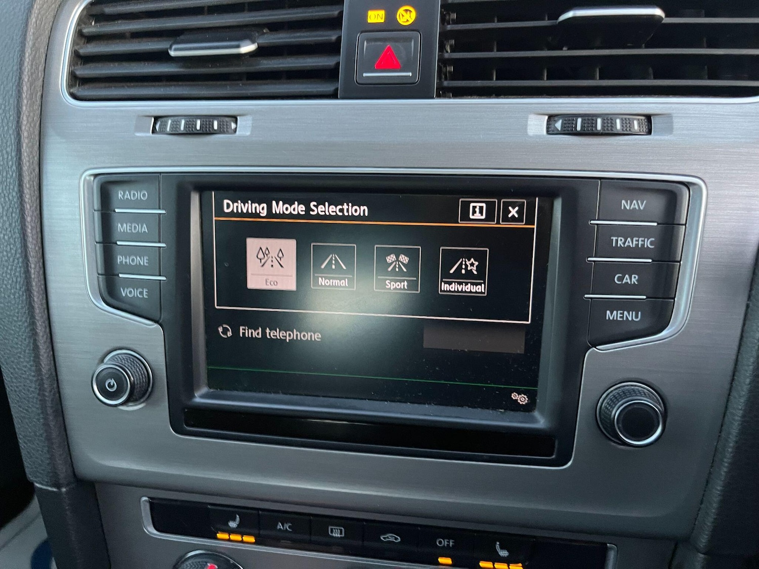 Used Volkswagen Golf 2016 for sale - 76645321: Photo 28