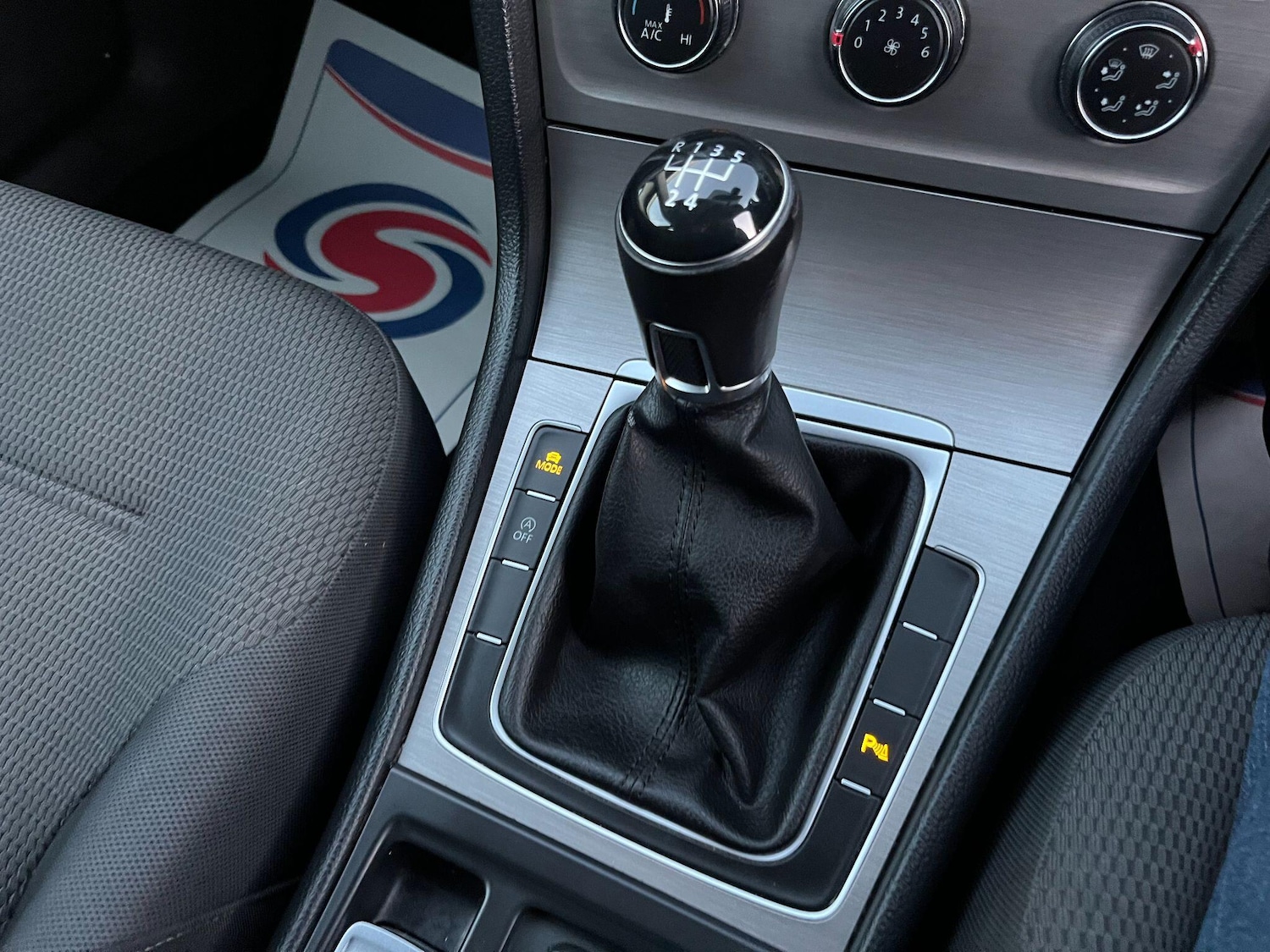 Used Volkswagen Golf 2016 for sale - 76645321: Photo 35