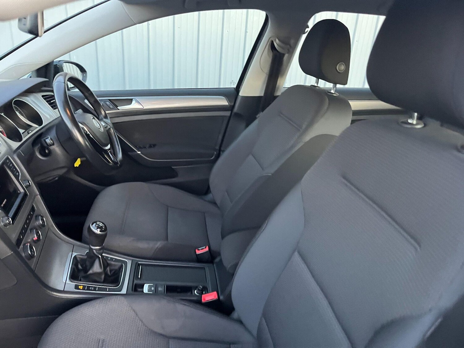 Used Volkswagen Golf 2016 for sale - 76645321: Photo 40