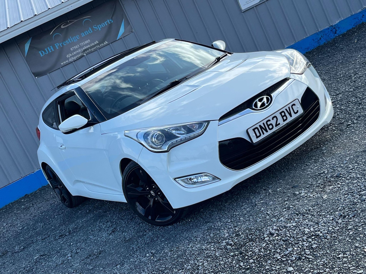 Used Hyundai Veloster 2012 for sale - 77854005: Photo 2