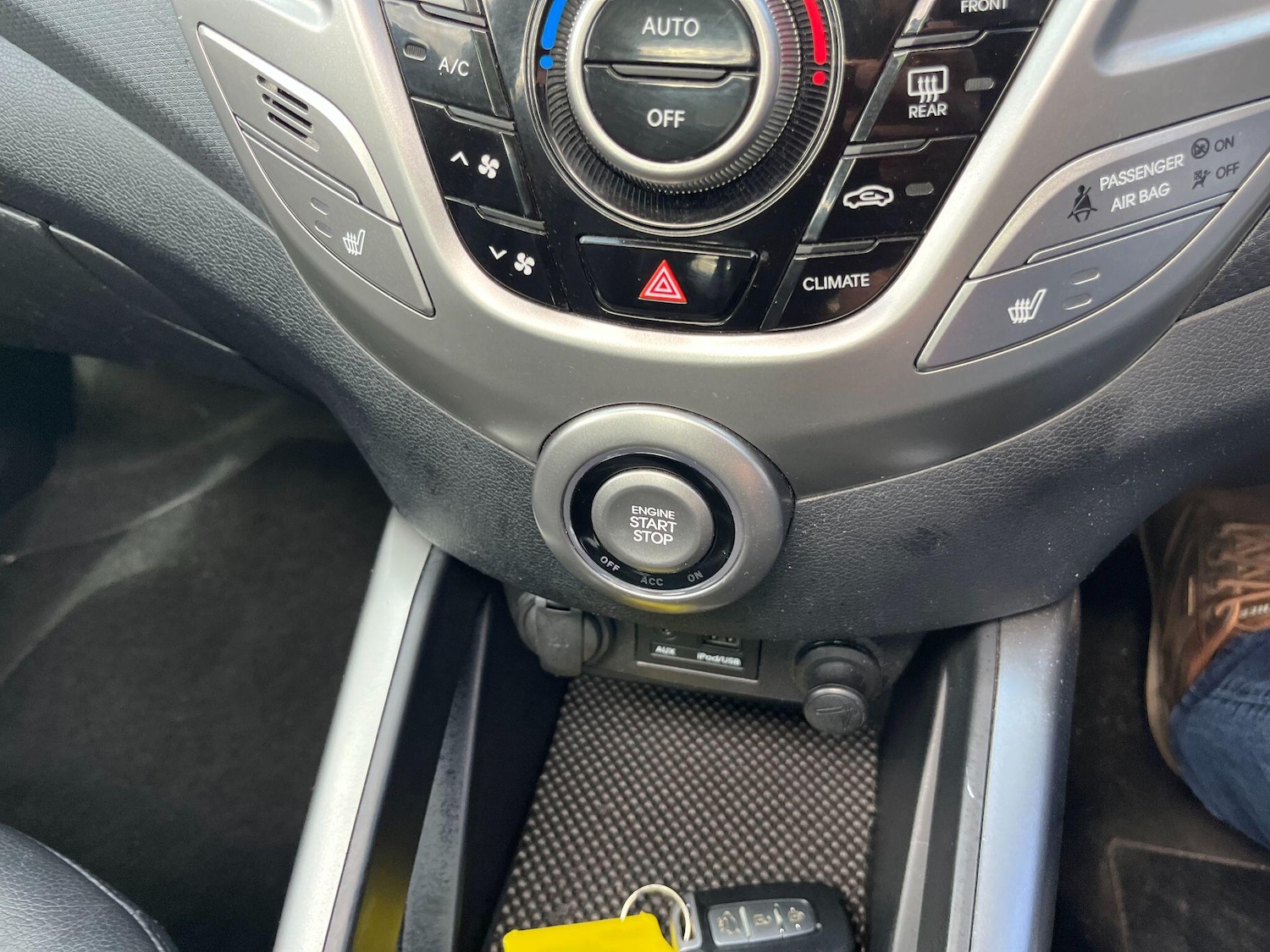 Used Hyundai Veloster 2012 for sale - 77854005: Photo 34