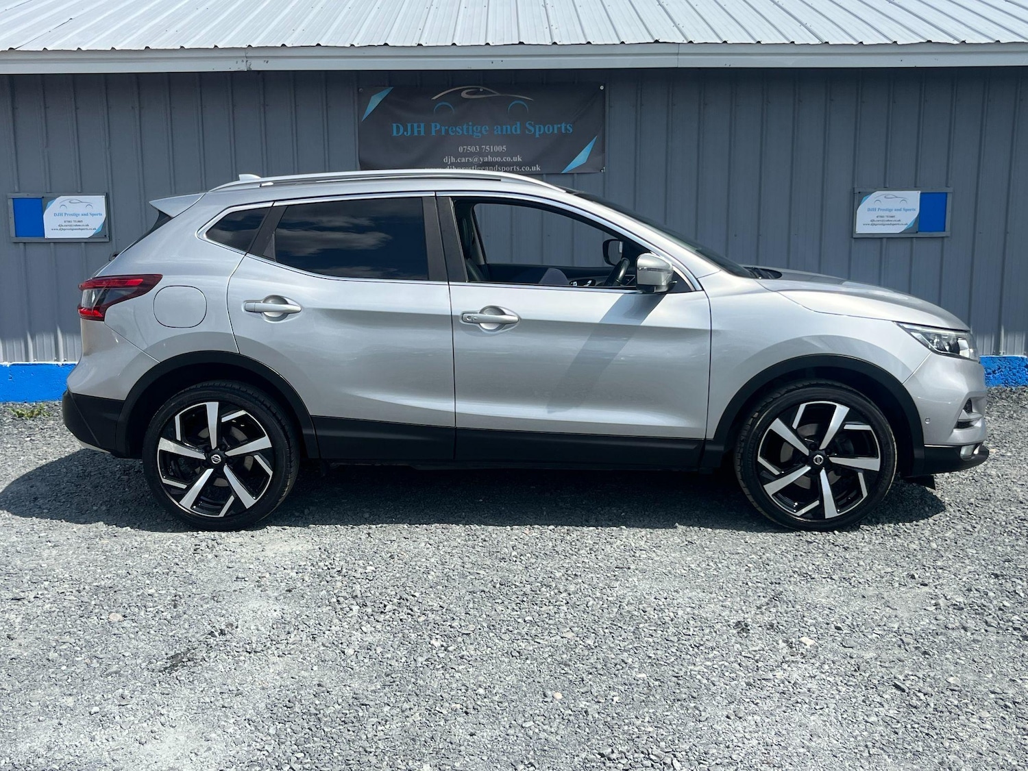 Vehicle 21