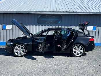 Used Jaguar XE 2018 for sale - 78376147: Photo