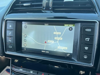 Used Jaguar XE 2018 for sale - 78376147: Photo