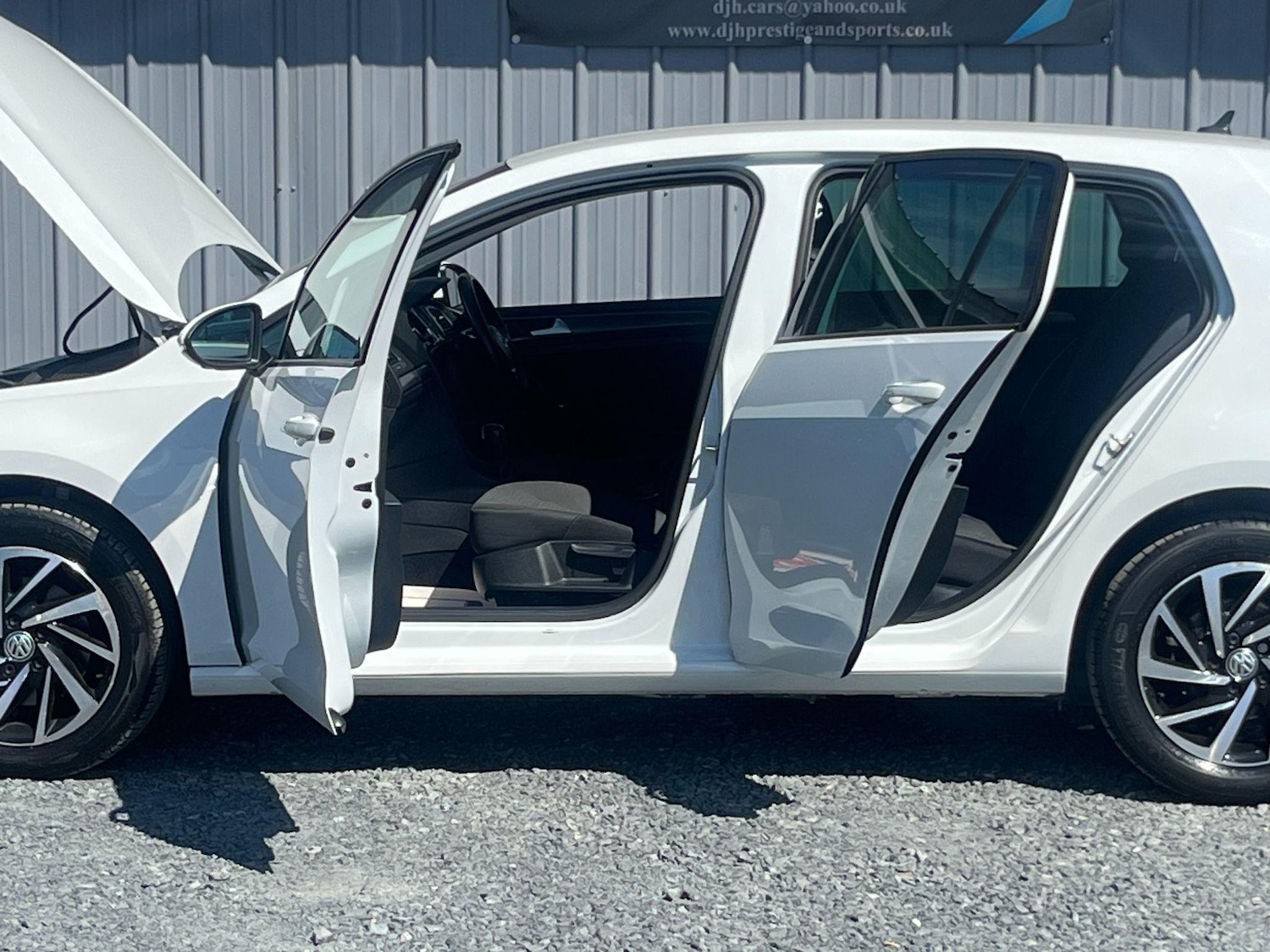 Vehicle 14