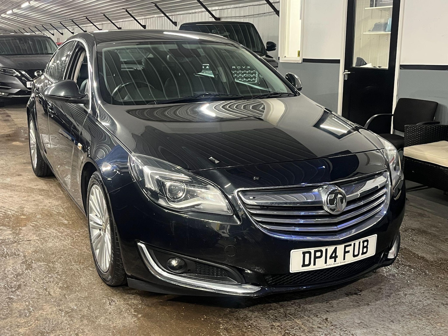 Used Vauxhall Insignia 2014 for sale - 77143187: Photo 2